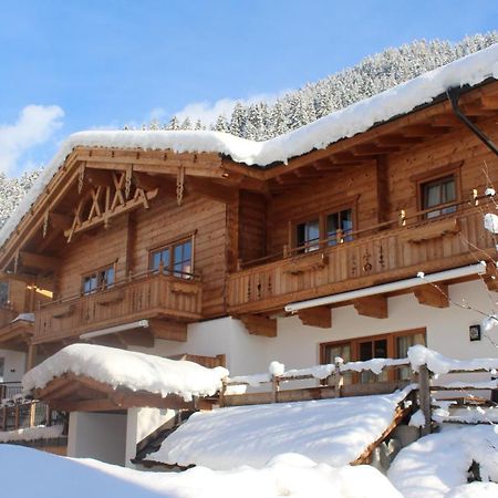 Feriendorf Joggler - Chalets Nahe Der Gondel Zell am Ziller Luaran gambar