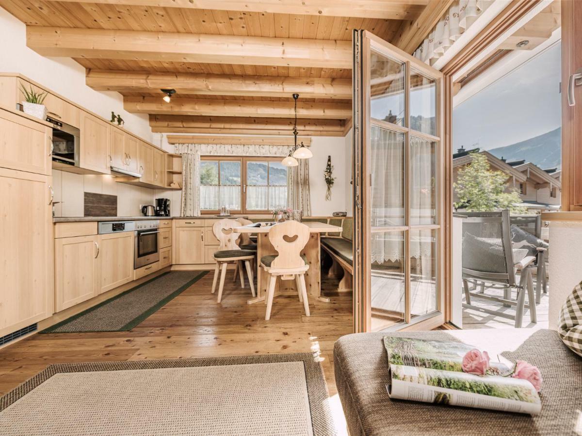 Feriendorf Joggler - Chalets Nahe Der Gondel Zell am Ziller Luaran gambar