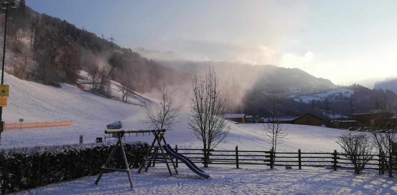 Feriendorf Joggler - Chalets Nahe Der Gondel Zell am Ziller Luaran gambar